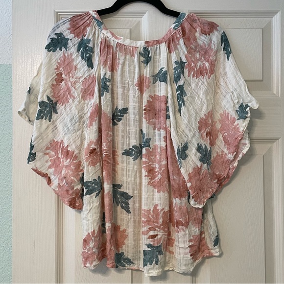 Lovestitch Short Sleeve Top - Picture 3 of 4